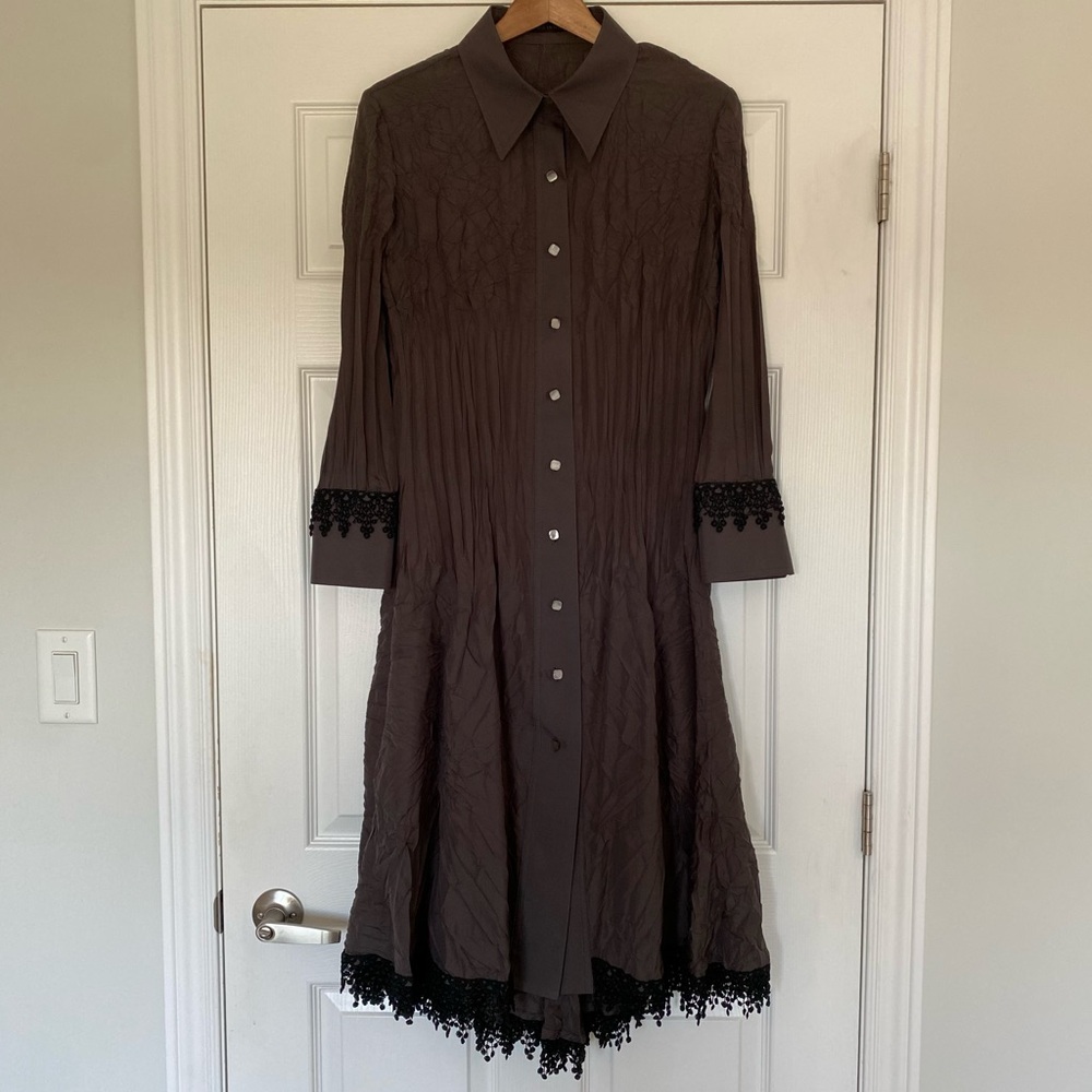Marie Saint Pierre Long Sleeve Crinkle Dress with Black Lace Detail Size Large